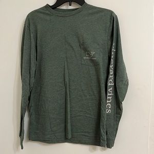 Vineyard vines long sleeve shirt
